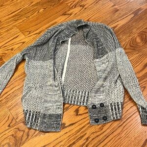 Theonne Woman’s Grey Cardigan Size XS
